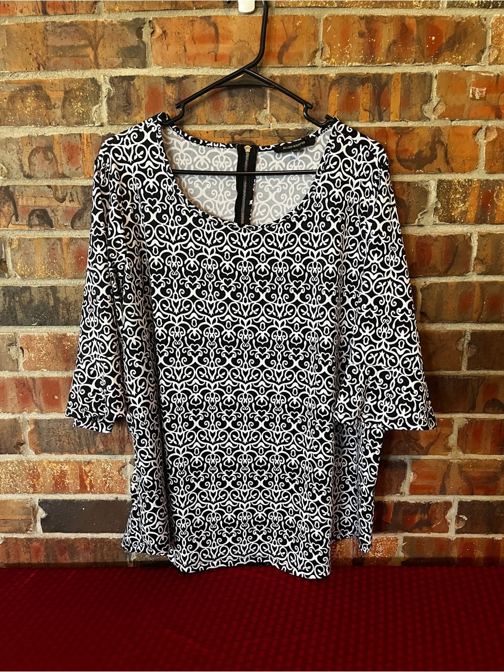 Ellen weaver women’s black and white geometric Top Size:2X
